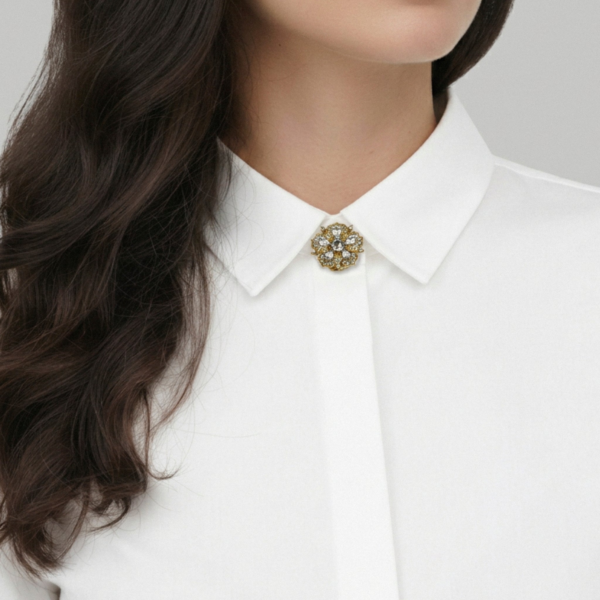 Labirinto | Set Coppia Unica | 2 Bottoni Gioiello Diversi